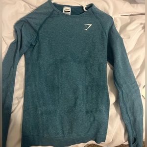 blue long sleeve gymshark top